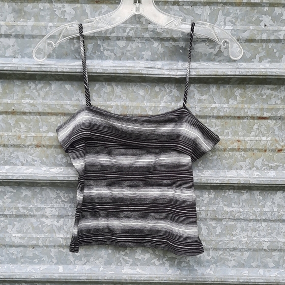 VINTAGE B&W Striped Speghetti Strap Crop Top - Picture 5 of 13